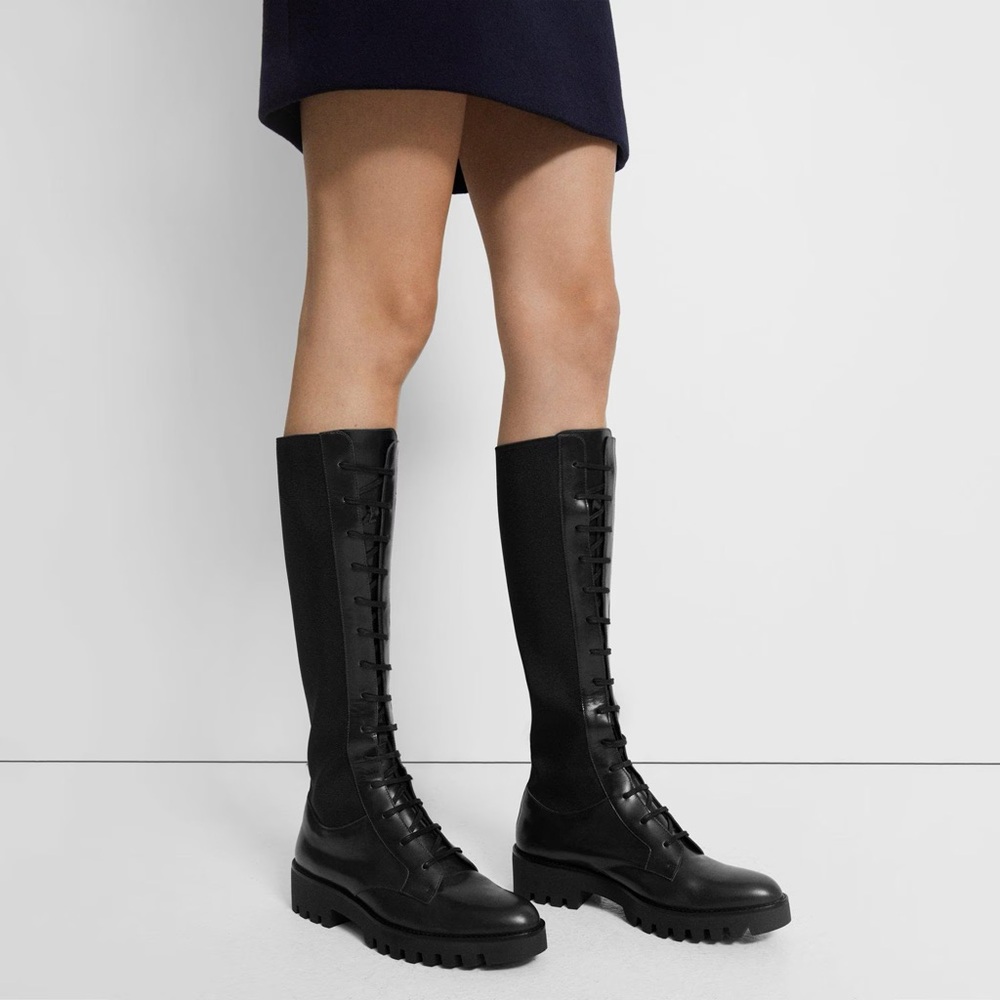 Theory laced lug boot in black leather size 41